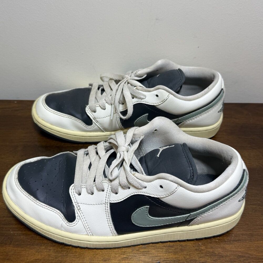 Air Jordan 1 Low Women’s Size 9.5 Anthracite / Jade Smoke Sail - Picture 9 of 10